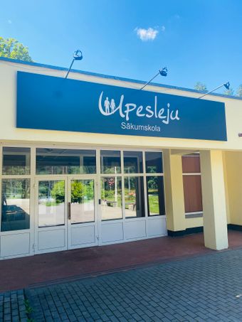 UPESLEJU SĀKUMSKOLA 